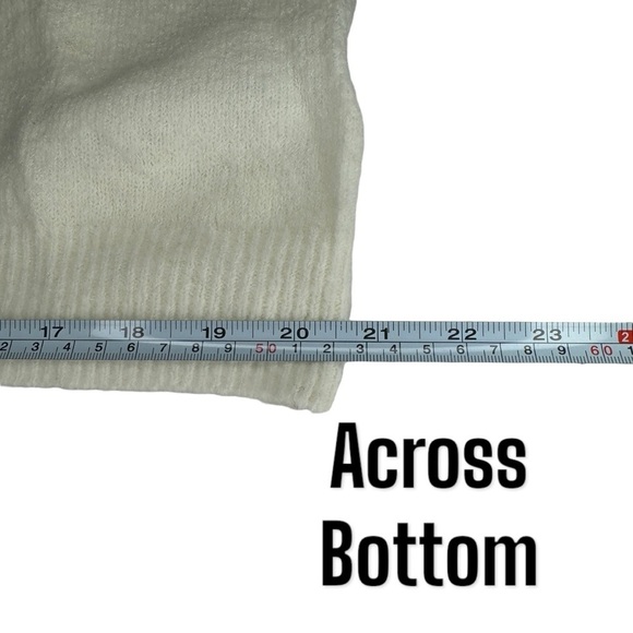 Urban Outfitters cut out mock neck fuzzy cozy soft sweater women’s L Large - Picture 7 of 8